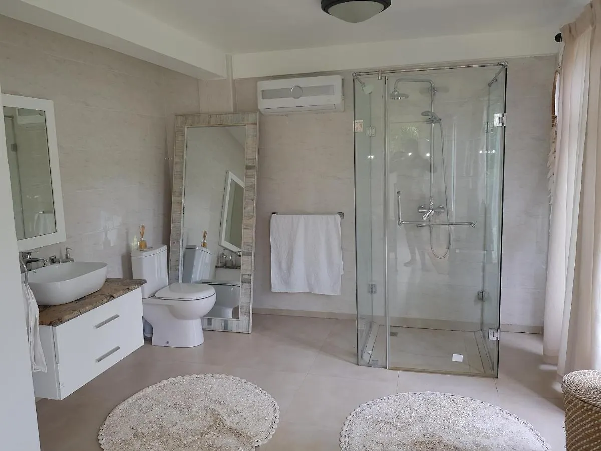 South Hill Villa Anse Royale Apartment