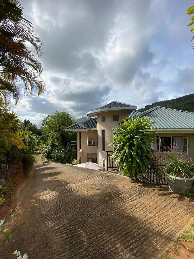 South Hill Villa location
