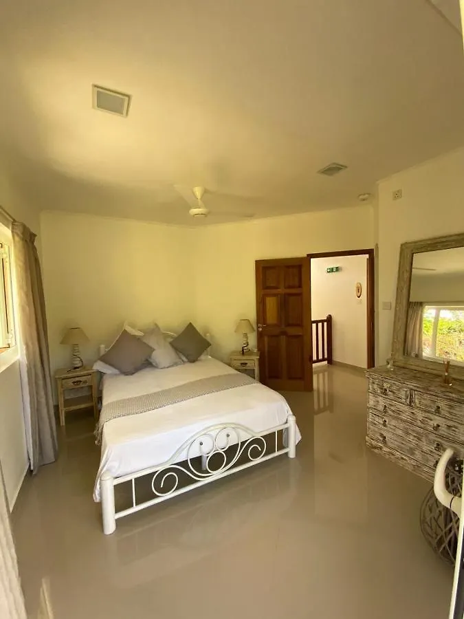 South Hill Villa Anse Royale Apartment