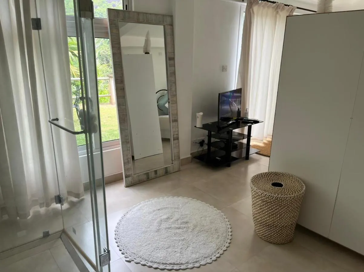 South Hill Villa Anse Royale 0*,