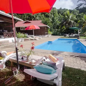 Kokogrove Anse Royale