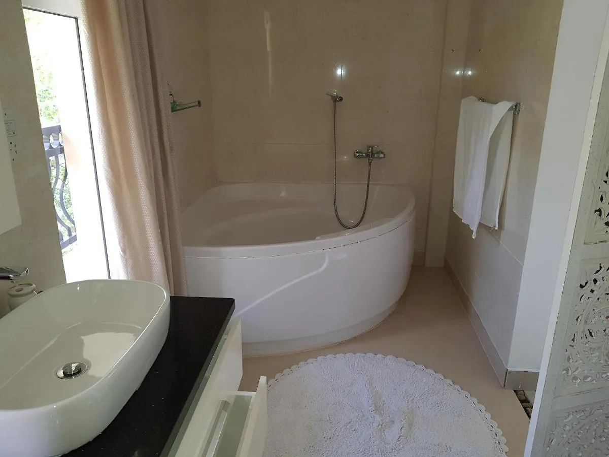 Apartment South Hill Villa Anse Royale