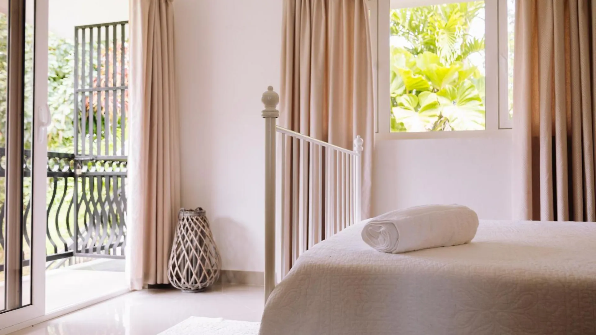 South Hill Villa Anse Royale